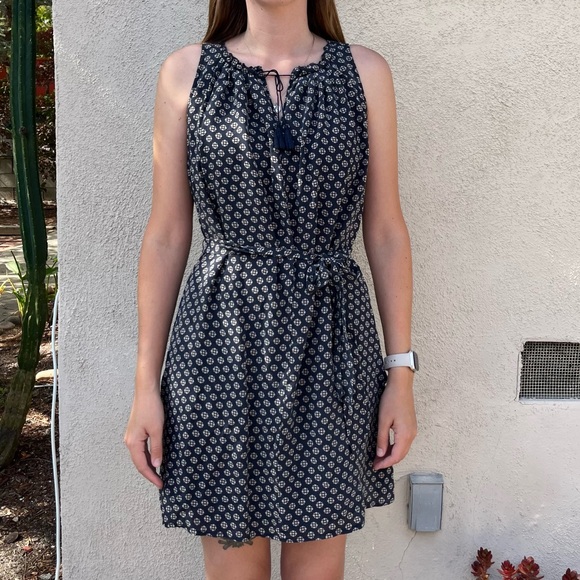 Madewell Dresses & Skirts - Madewell Navy Printed Tie-Neck Mini Dress